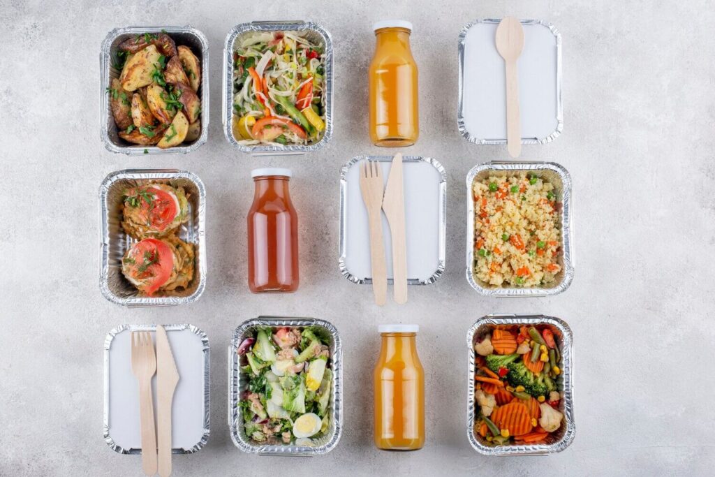 Így főzz le egy teljes hetet vasárnap délután, mindössze két óra alatt